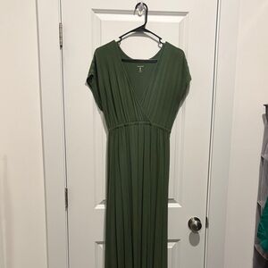 Amazon Essentials Olive Maxi Dress